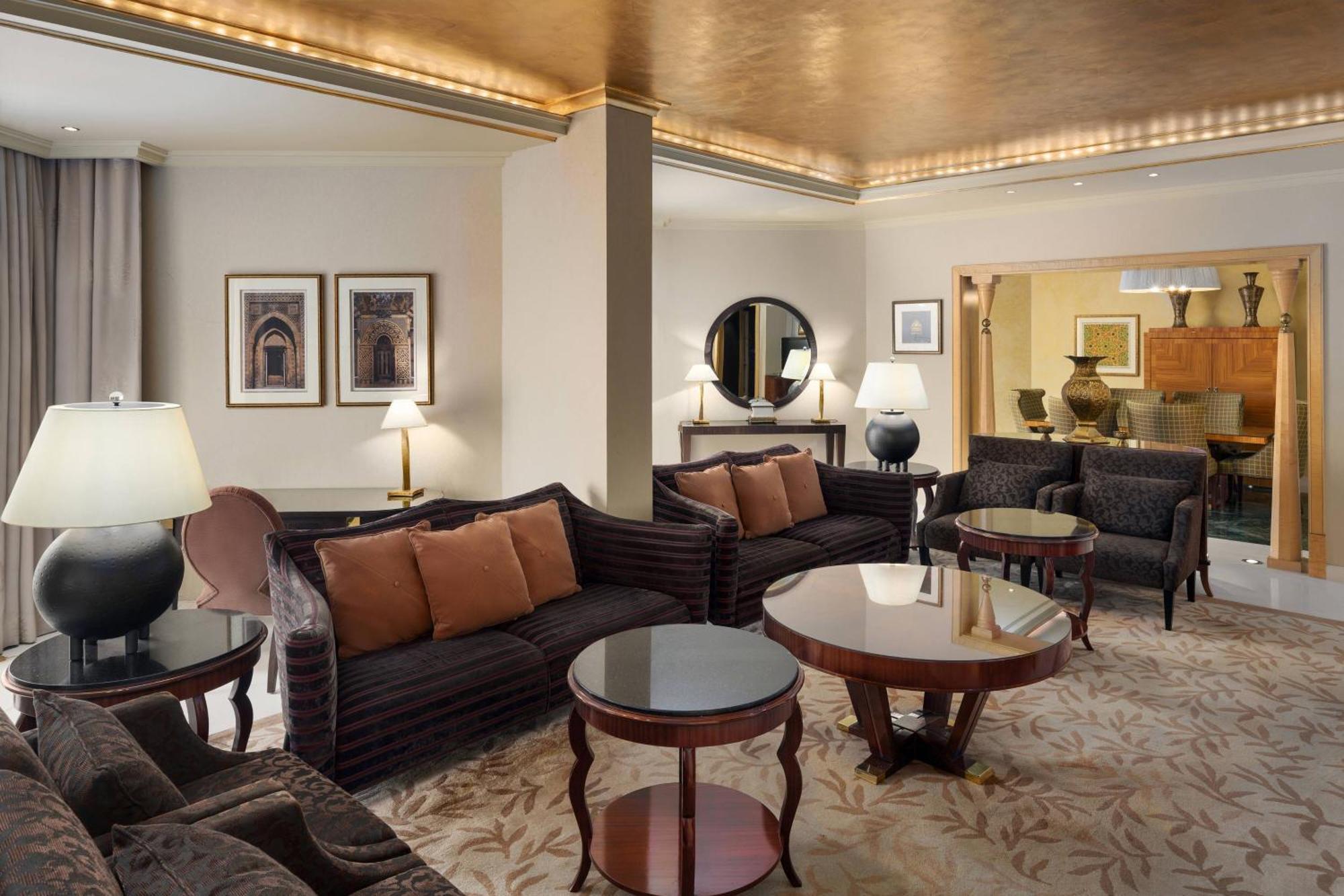 シェラトン ダンマン ホテル ＆ コンベンションセンター ダンマーム エクステリア 写真 The Drawing Room